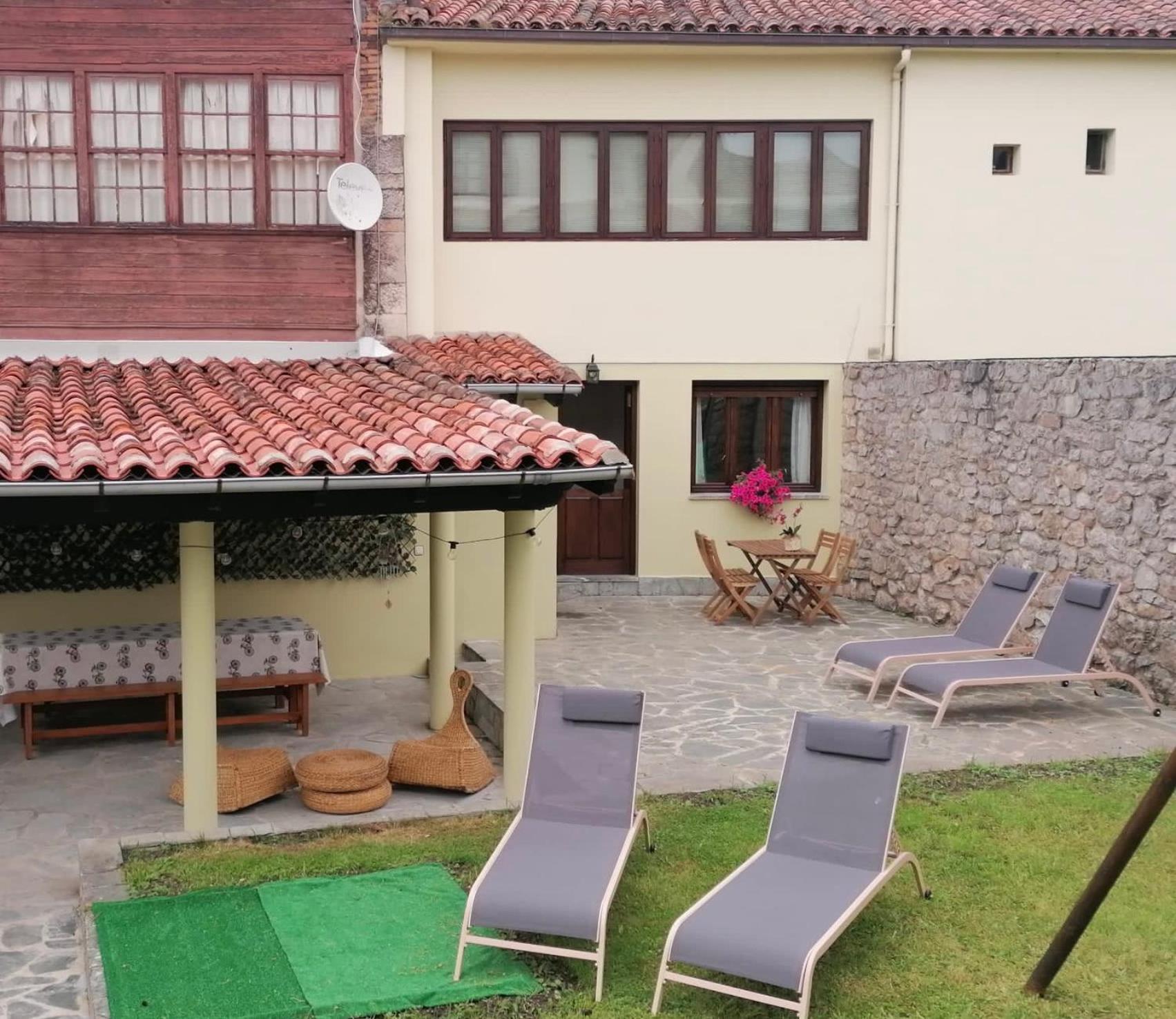 リャネス El Jardin De Aleyda, Vv Vacacionalヴィラ エクステリア 写真